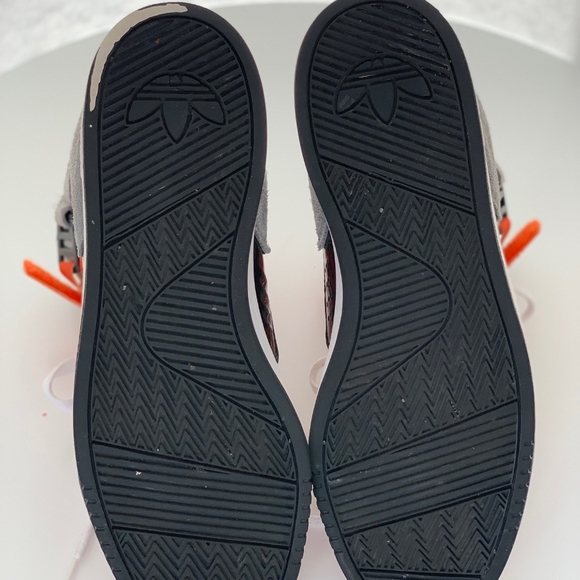 2021 Adidas MC-X1 Grey/Orange-Black M18394, size 9.5. - Picture 3 of 9